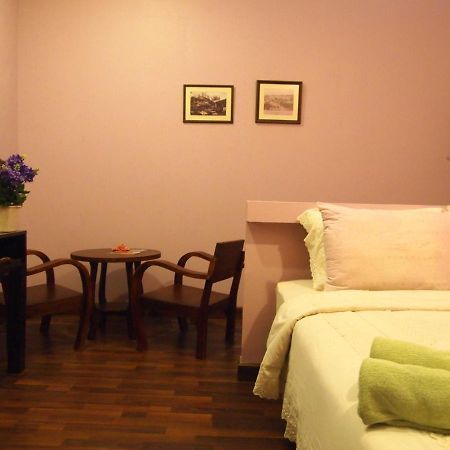 Niras Bankoc Hostel กรุงเทพมหานคร ภายนอก รูปภาพ