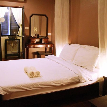 Niras Bankoc Hostel กรุงเทพมหานคร ภายนอก รูปภาพ