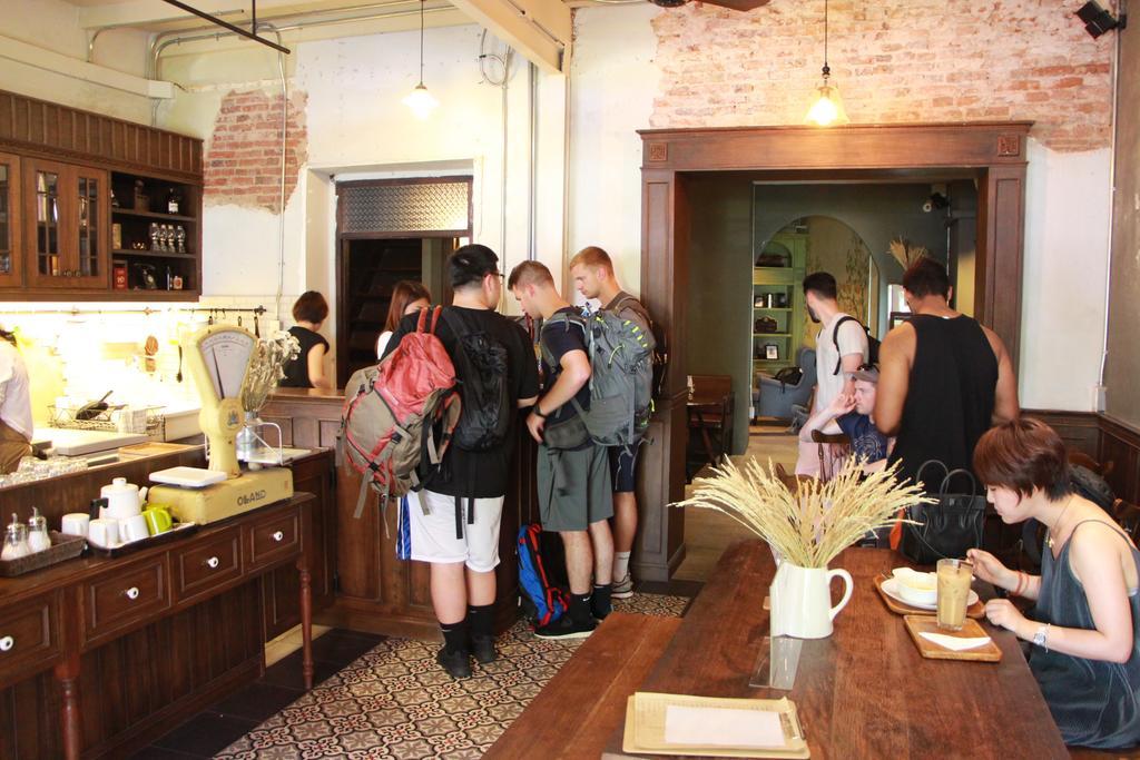 Niras Bankoc Hostel กรุงเทพมหานคร ภายนอก รูปภาพ