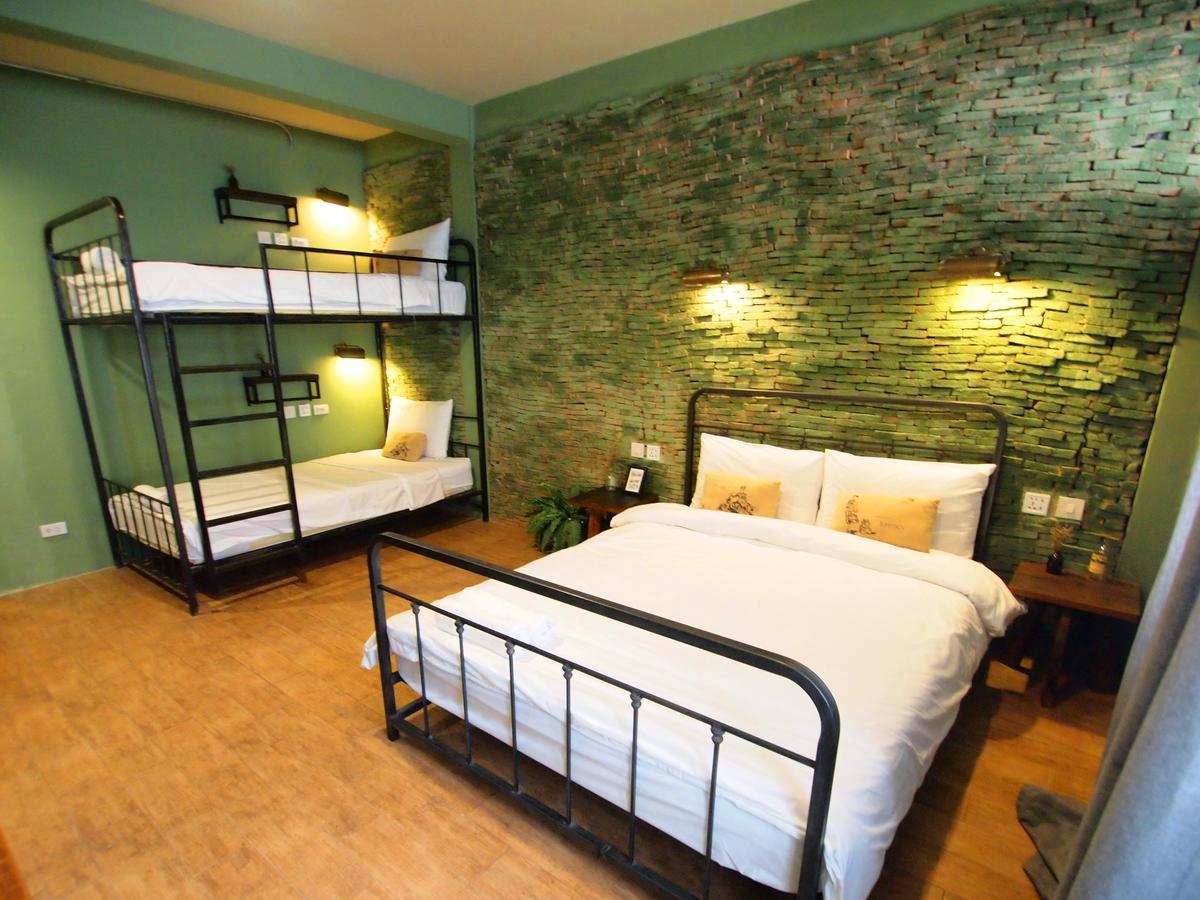 Niras Bankoc Hostel กรุงเทพมหานคร ภายนอก รูปภาพ